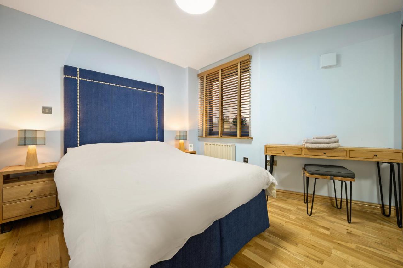 Lovely 2 Double Bedroom Flat With Patio Μάντσεστερ Εξωτερικό φωτογραφία